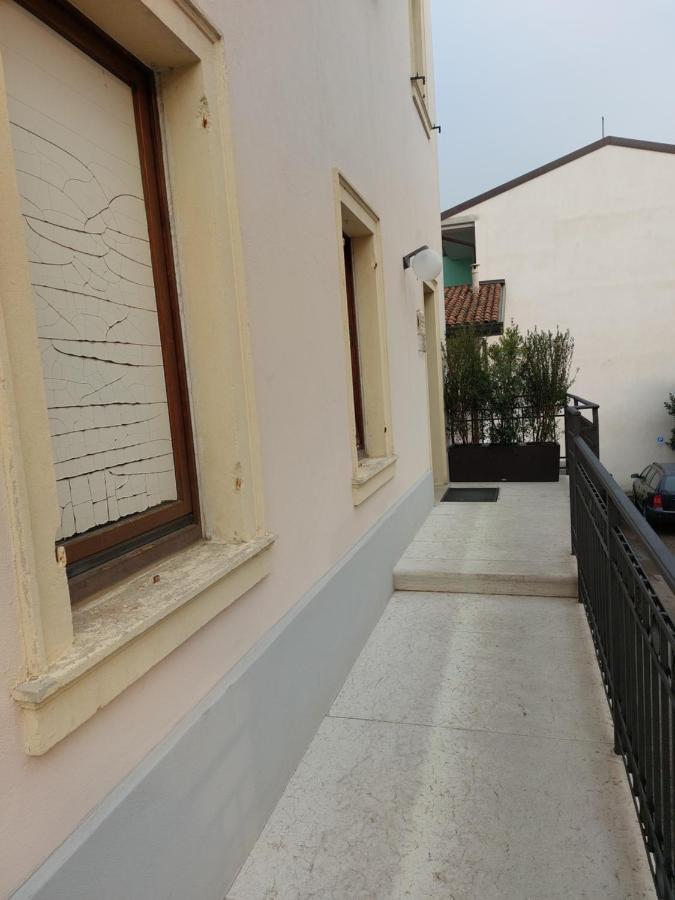 Aurora Appartamenti - A 150M Dall Ospedale Sacro Cuore Negrar Dış mekan fotoğraf