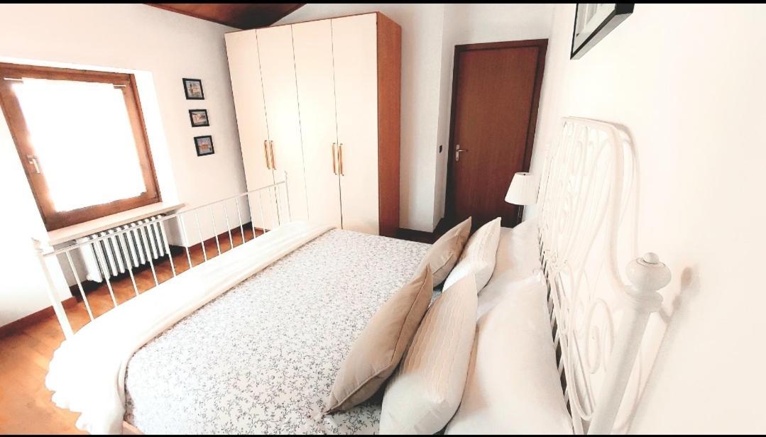 Aurora Appartamenti - A 150M Dall Ospedale Sacro Cuore Negrar Dış mekan fotoğraf